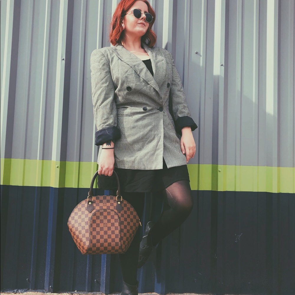 * 2 for $20* Plus size Vintage houndstooth blazer